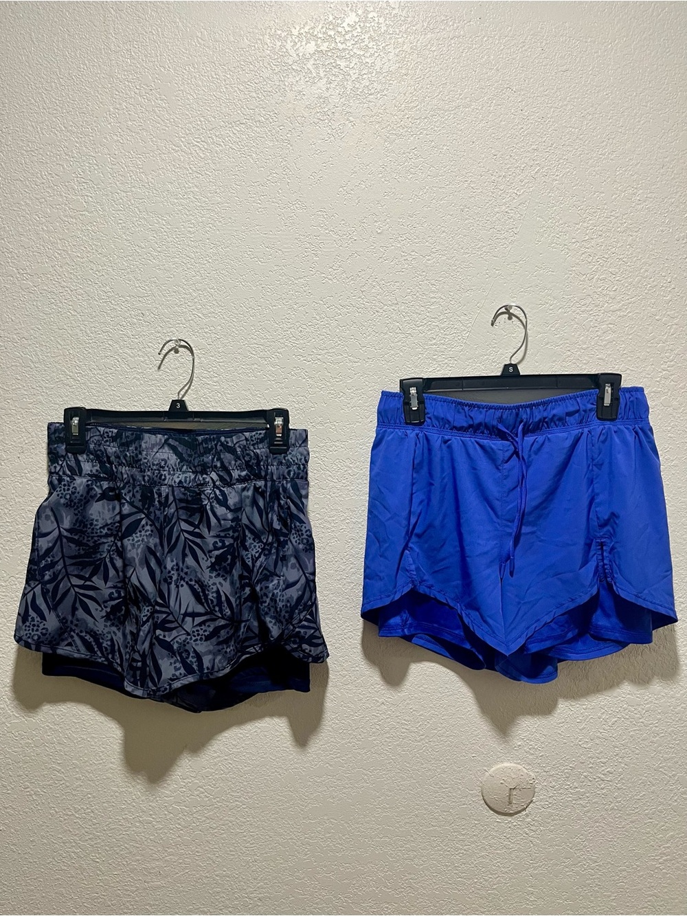 Avia Navy & Light Gray / Royal Blue Athletic Shorts - Tropical Leaf Print